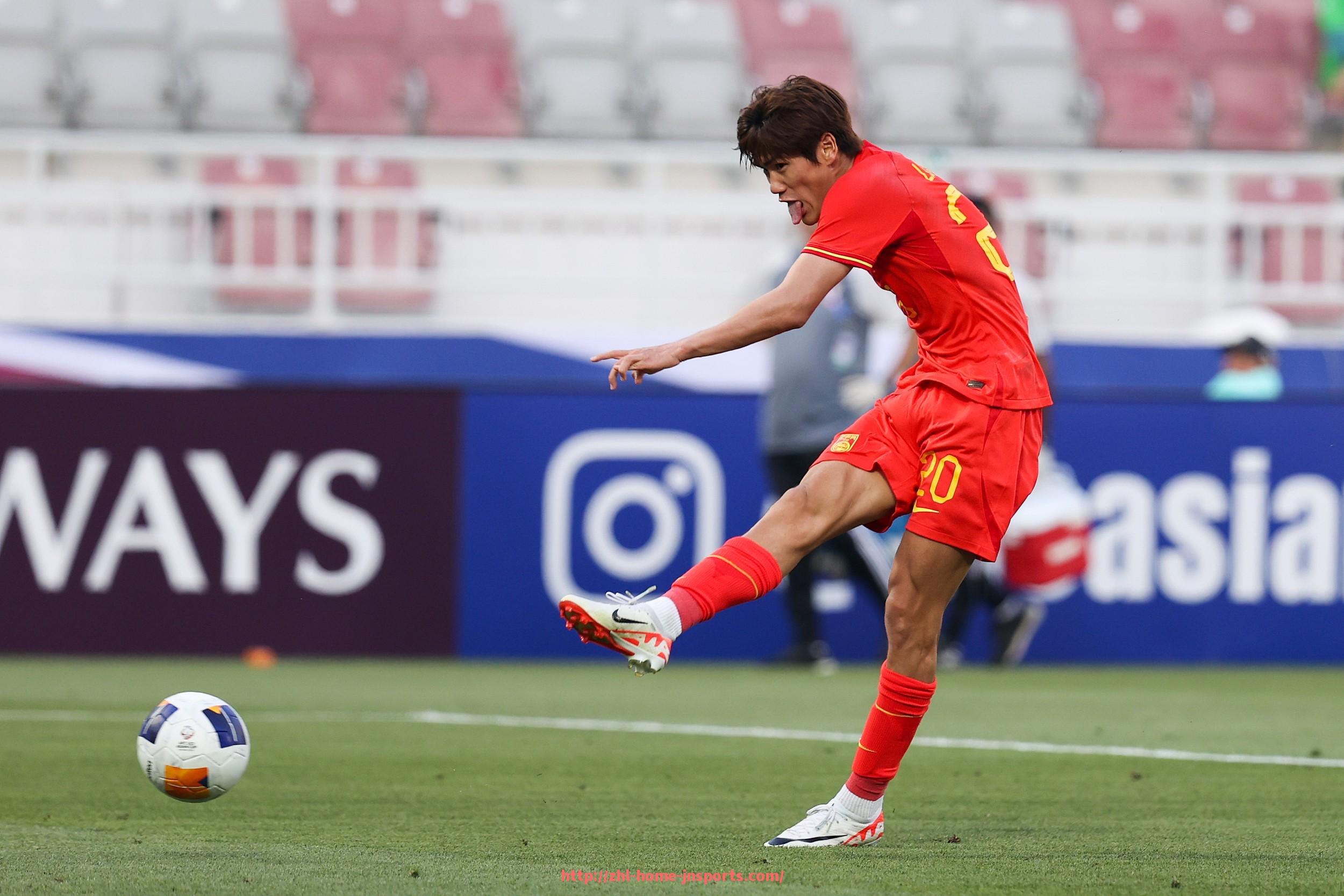 江南综合体育-世俱杯单场助攻纪录保持者是谁及其比赛表现解析